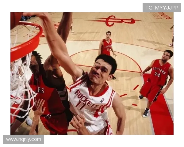 放大姚明的传奇人生与篮球影响力，探讨他如何改变中国体育的未来与全球视野